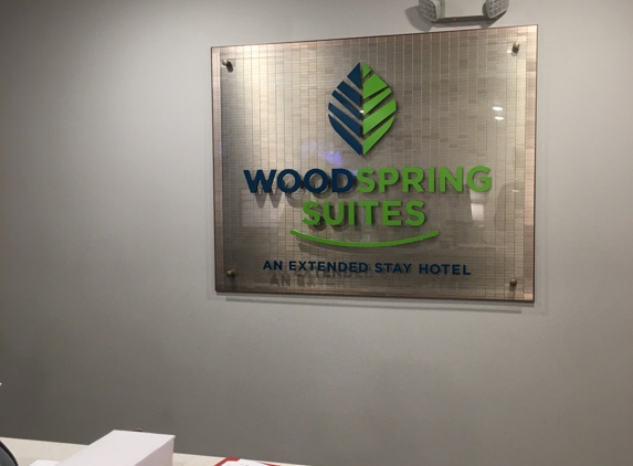 WoodSpring Suites Seattle Redmond - Redmond, WA