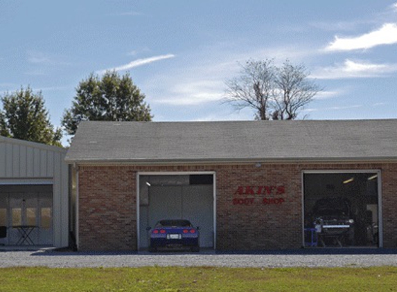 Akin's Body Shop - Newbern, TN