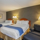 Quality Inn & Suites St Charles -West Chicago - Motels