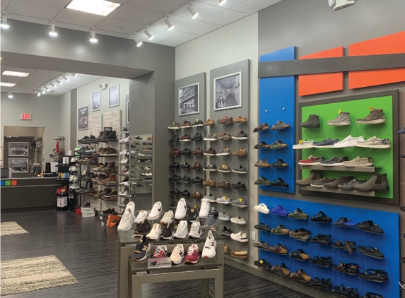 Tradehome Shoes - Knoxville, TN