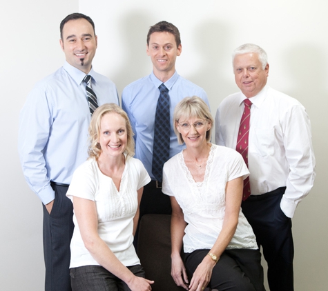 Sundial Dental Port Macquarie - Port Macquarie, NSW. A great and experienced team at Sundial, Service with a Smile.