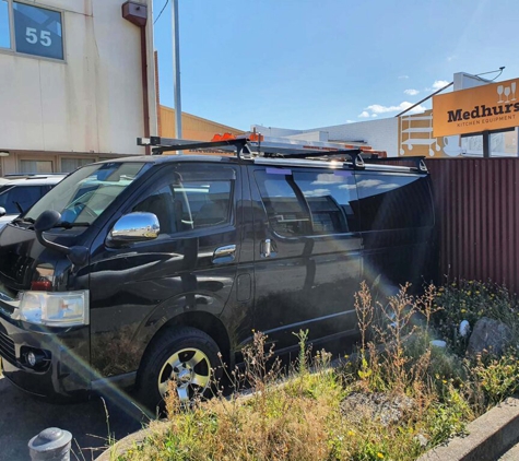 Luke's Auto Glass - North Hobart, TAS