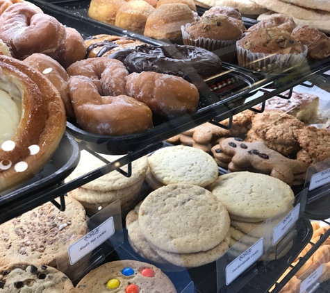 Henri's Bakery - Atlanta, GA