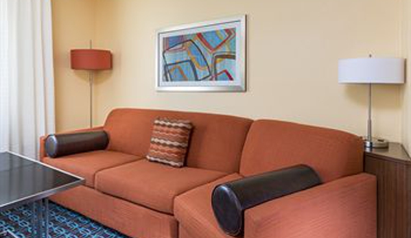 Fairfield Inn & Suites - Lees Summit, MO