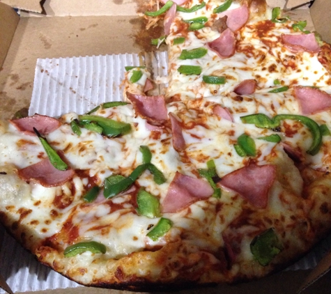 Domino's Pizza - Sylmar, CA. Ham & green pepper pan pizza ��������