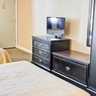 Quality Inn & Suites Hot Springs-Lake Hamilton - Hot Springs National Park, AR