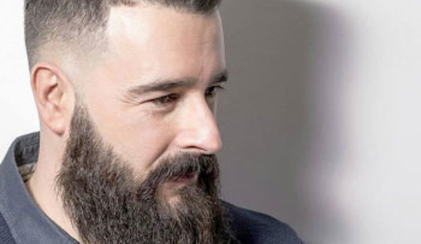 Davilia Mens Hairstylists