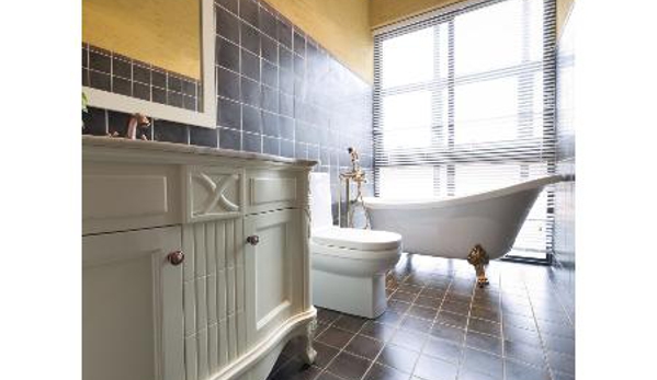 Deluxe Bathrooms & Tile Centre - Nunawading, VIC