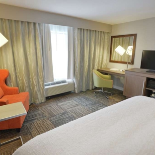 Hampton Inn & Suites Cincinnati / Kenwood - Cincinnati, OH