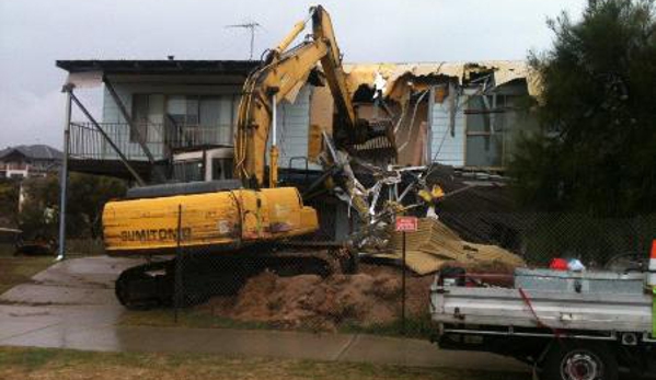 Coastal Demolition & Salvage - Falcon, WA