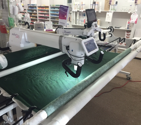 Whitlock's Longarm Quilting Machines and Systems