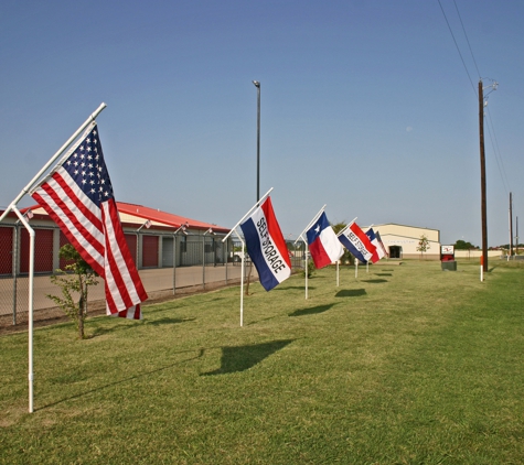 Red River Self Storage - Burkburnett, TX