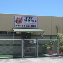 Hollydogs Inn Pet Hotel - Pet Boarding & Kennels