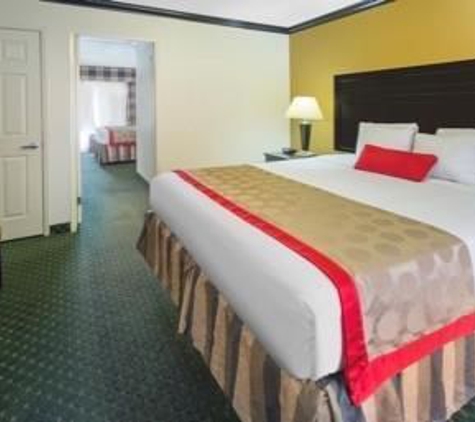 Ramada by Wyndham Ontario - Ontario, CA