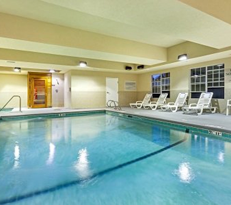 Country Inns & Suites - Brunswick, GA