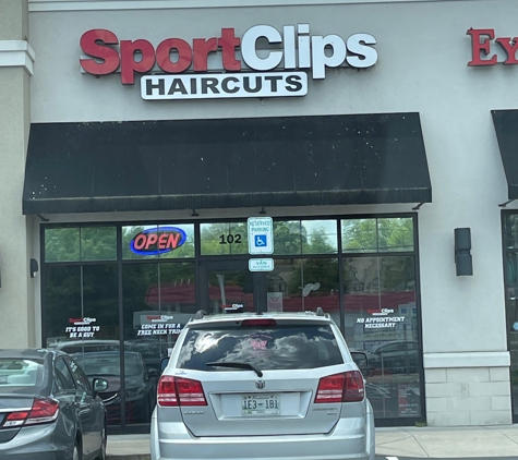 Sport Clips Haircuts of Knoxville - Fountain City - Knoxville, TN
