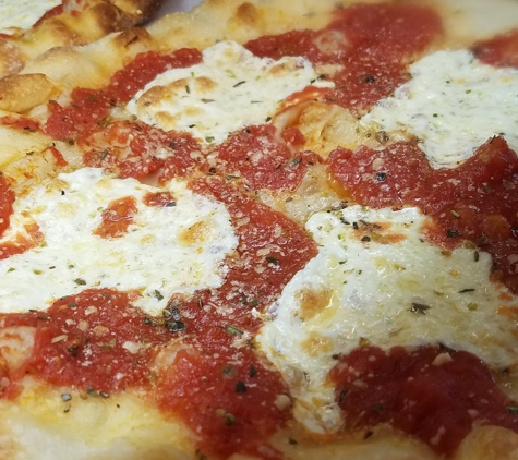 Genovese Pizzeria & Restaurant Inc - Valley Stream, NY