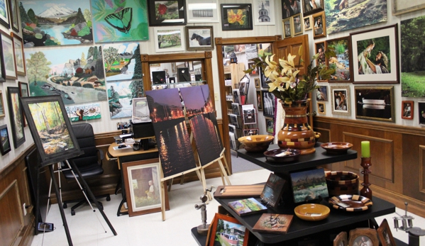 McPhee's Art & Gift Shop, Inc - Hebron, KY