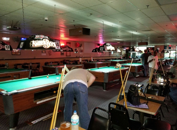 8 Ball Sports Bar & Billiards - Columbus, OH