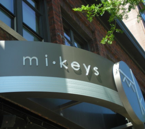 Mikey's Milwaukee - Milwaukee, WI