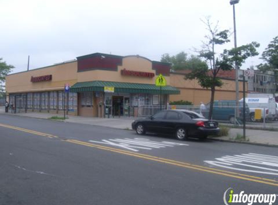 Associated Supermarket - Ridgewood, NY