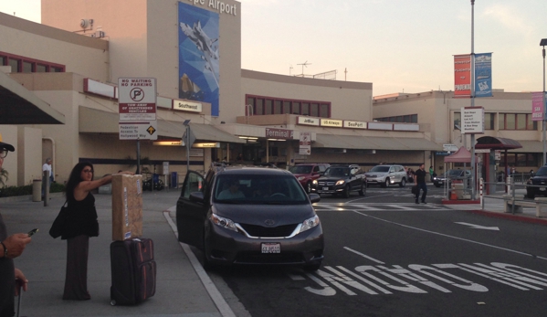 BUR - Hollywood Burbank Airport - Burbank, CA