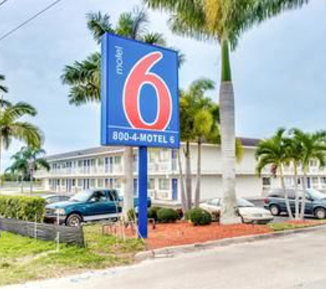 Motel 6 - Venice, FL