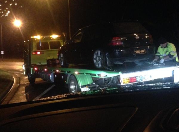 Day N Night Towing - Queanbeyan East, NSW