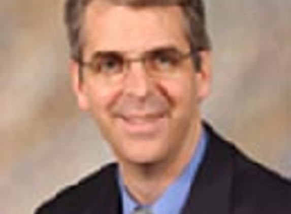 Steven J Hunter, MD - Oconomowoc, WI