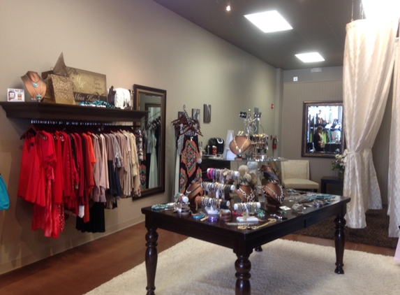 Miss Kay's - Your Fashion Destination - Ankeny, IA