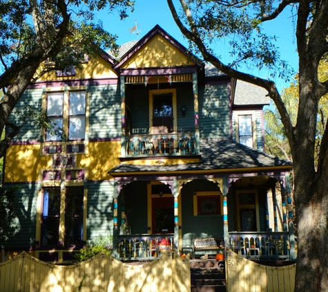 Petrinovich House Bed and Breakfast Inn - Mobile, AL