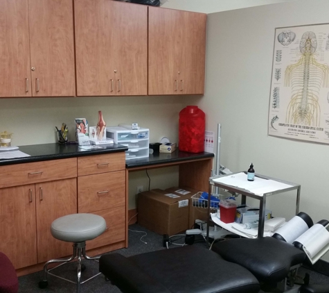 Warren Chiropractic Health Center - Fountain Valley, CA