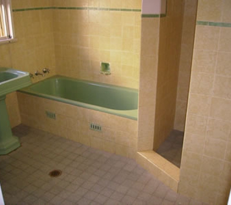 Ultraglaze Bath Resurfacing Process - Fyshwick, ACT. Before