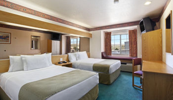 Microtel Inn & Suites by Wyndham Albuquerque West - Albuquerque, NM