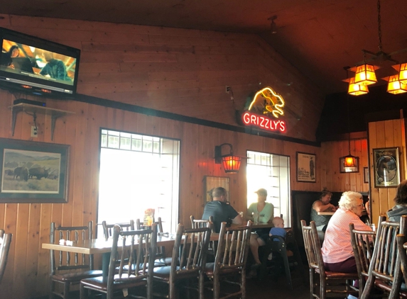 Grizzly's - Superior, WI