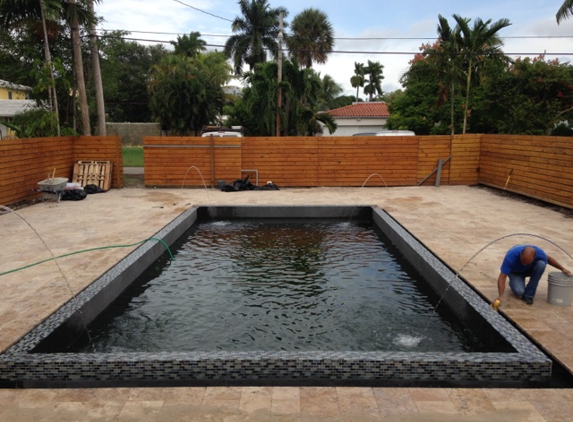 Amor Pools LLC - Miami, FL