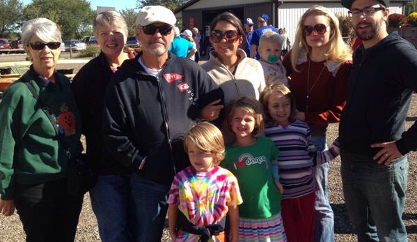 Schaake Pumpkin Patch - Lawrence, KS