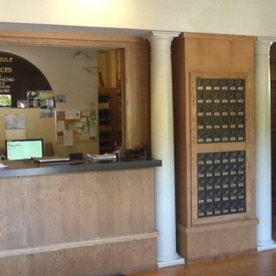 Woodside Mail Office - Redwood City, CA