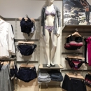 Athleta - Sportswear