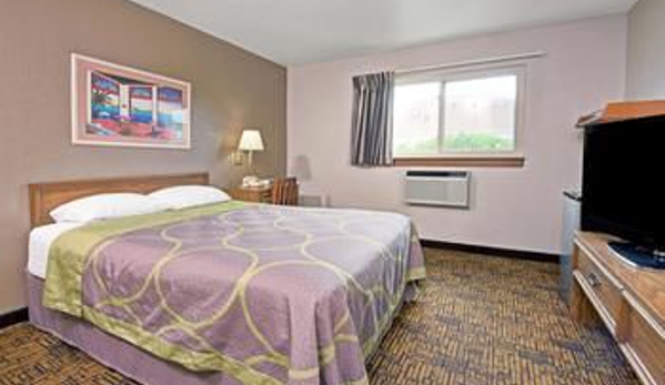 Super 8 by Wyndham Indianapolis/Emerson Ave - Indianapolis, IN