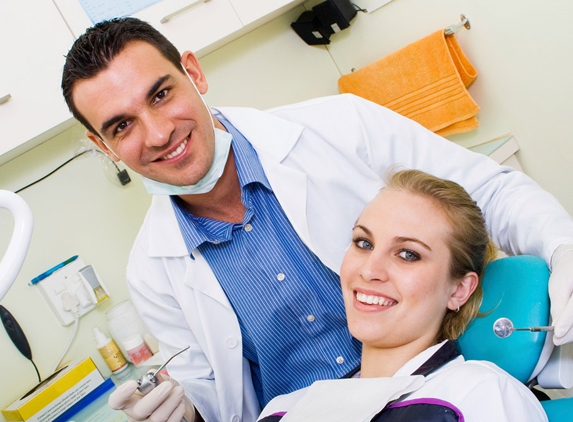Emergency Dental Care - Marleston, SA. Our professional dentists are on-hand for all kinds of dental concerns.