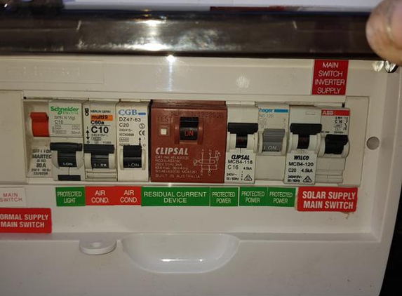 M & M Electrical - Trinity Gardens, SA. This is how the new box looks now.:)