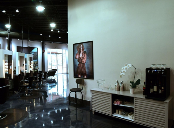 K Charles & Co Salons - San Antonio, TX