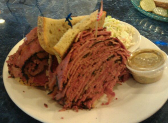 Harold's New York Deli - Edison, NJ