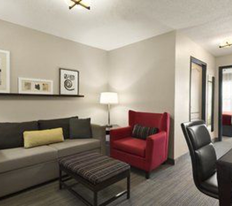 Country Inns & Suites - Kansas City, KS