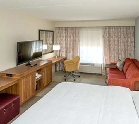 Hampton Inn & Suites Oakwood Village-Cleveland - Oakwood Village, OH