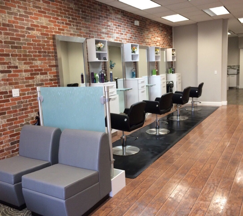 Aviara Salon and Spa - Middlebury, CT