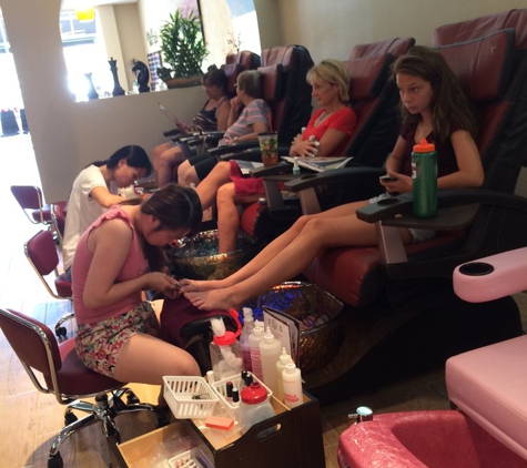 Royal Nail Spa - Kansas City, MO