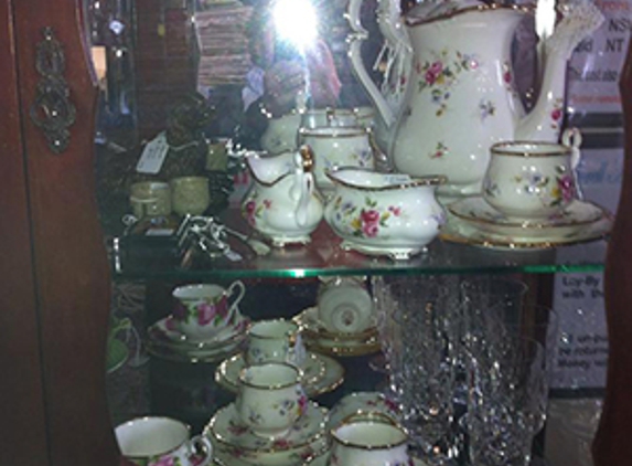 Sorell Antiques Centre - Sorell, TAS