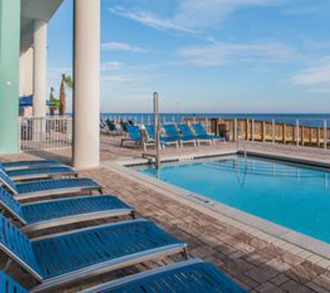 Hampton Inn & Suites Panama City Beach - Beachfront - Panama City Beach, FL